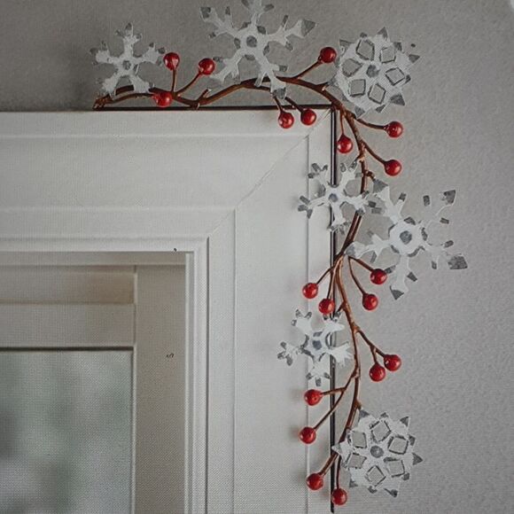 W&W Snowflake Holiday Corner New In Box - Picture 1 of 2